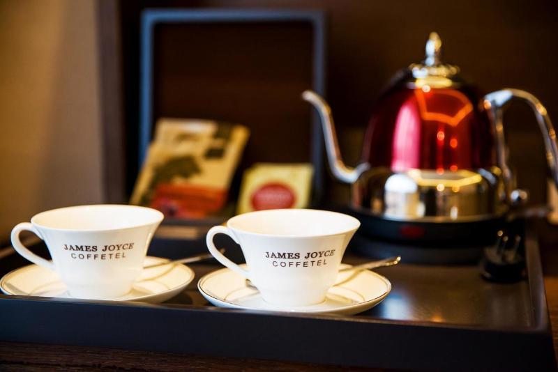 James Joyce Coffetel Шанхай Экстерьер фото